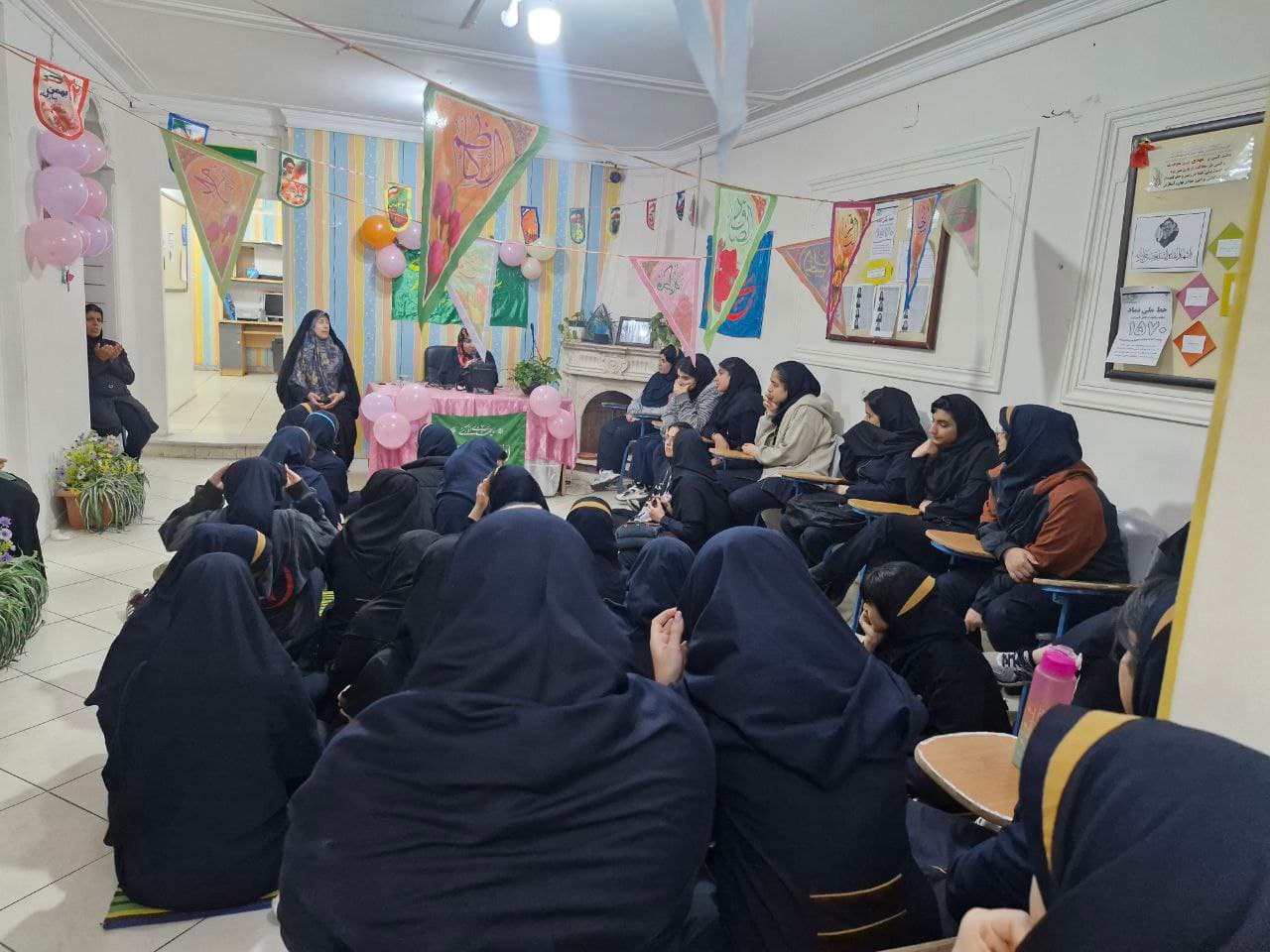 دبیرستان غیردولتی دخترانه نوید مهر