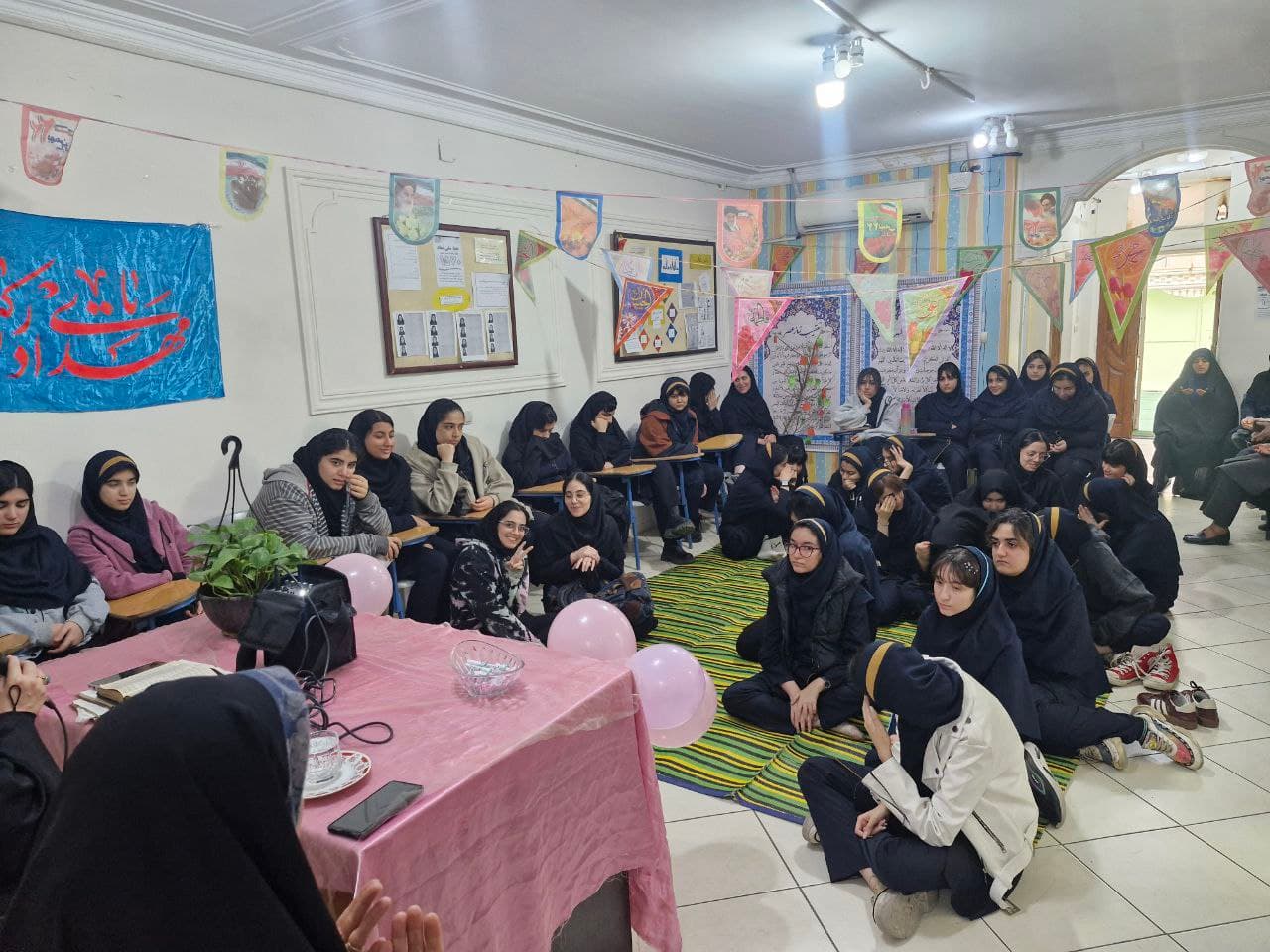 دبیرستان غیردولتی دخترانه نوید مهر